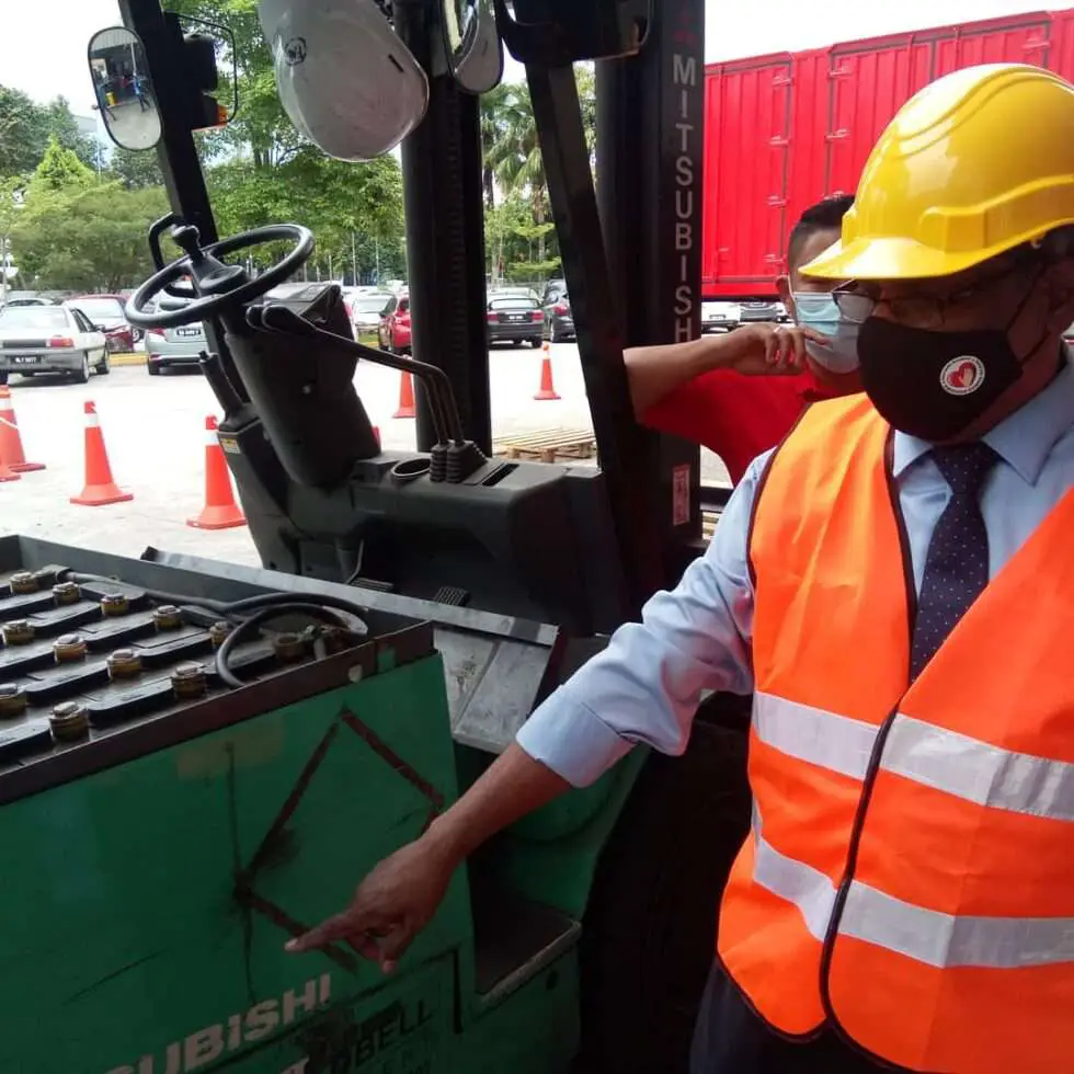 Join our FREE Forklift Training in 2021 (for unemployed only ...